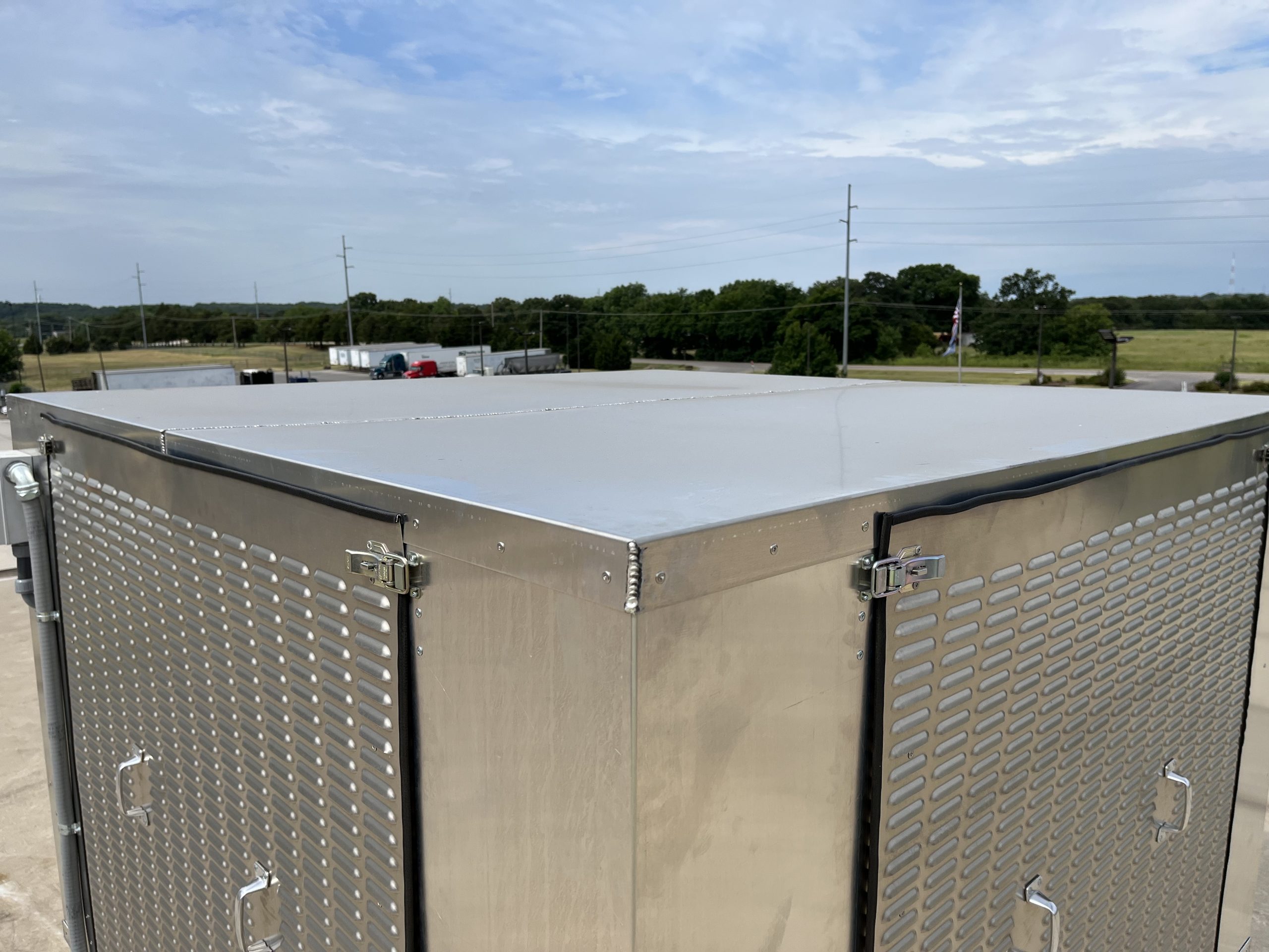 IMG_0168 Natural ventilators and adiabatic natural cooling units
